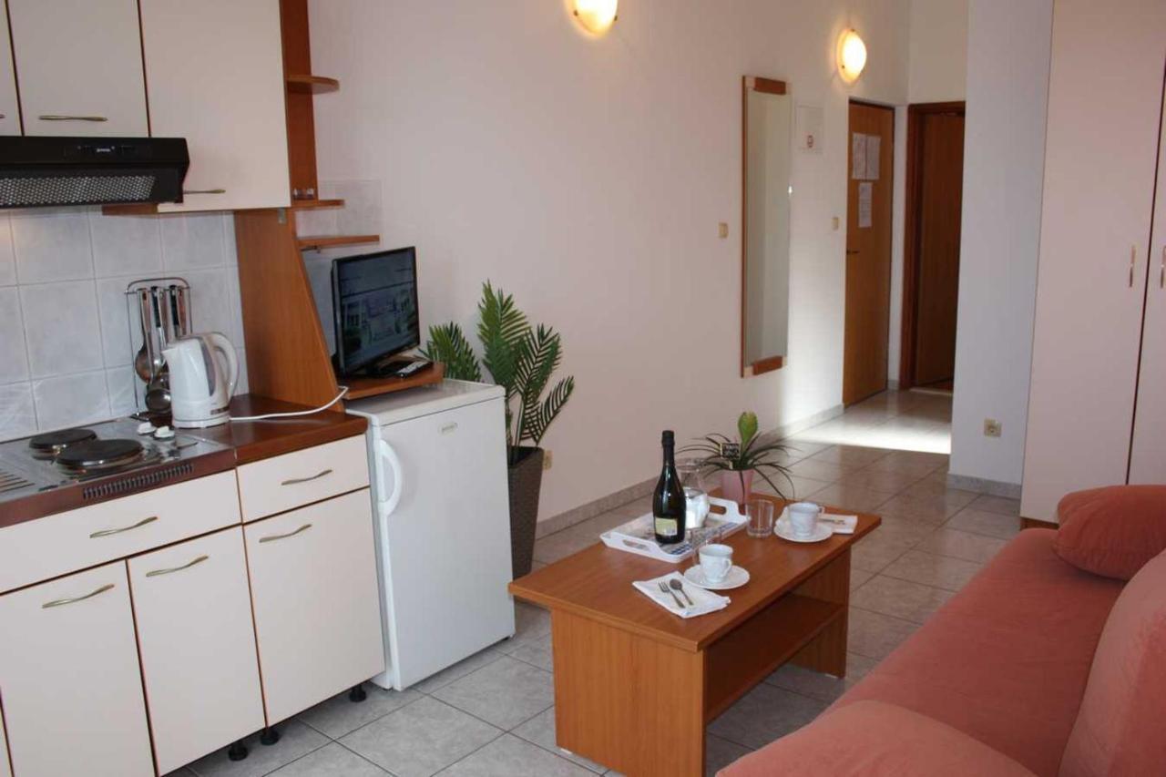 Apartments Ivan Omiš Buitenkant foto