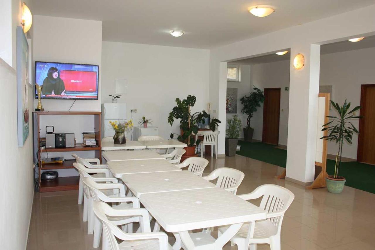 Apartments Ivan Omiš Buitenkant foto