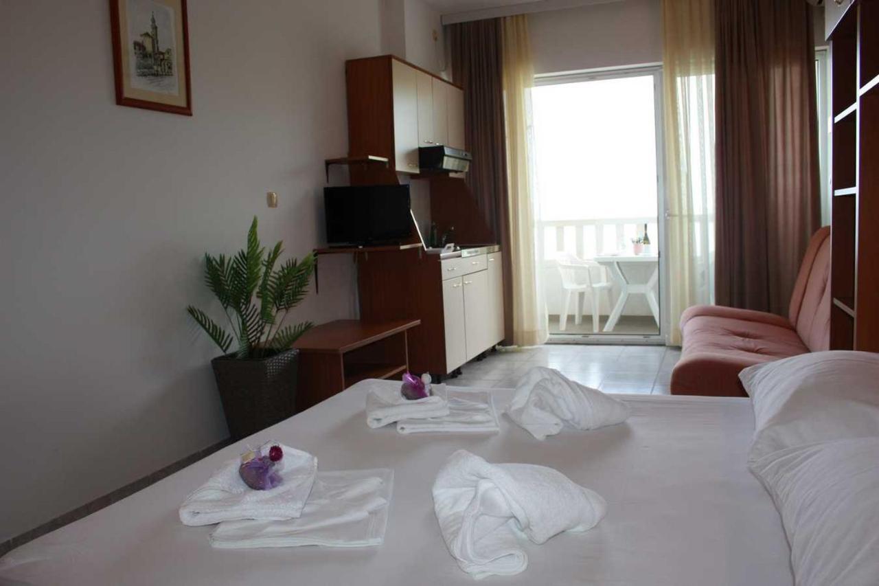 Apartments Ivan Omiš Buitenkant foto